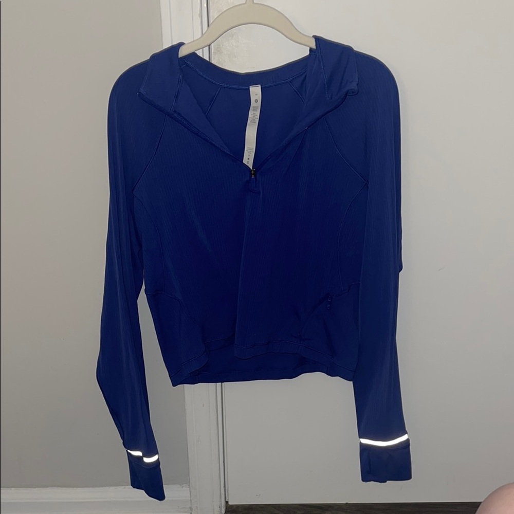 Lululemon Athletica Blue Crop Long Sleeve